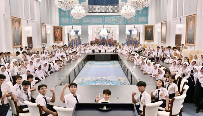 Pelajar Hingga Mahasiswa Belajar Sistem Pemerintahan di Istana Kepresidenan