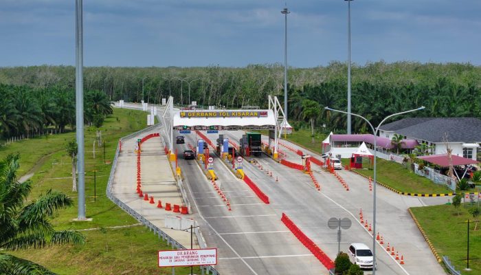 95.757 Kendaraan Melintas Jalan Tol Hutama Karya di Iduladha