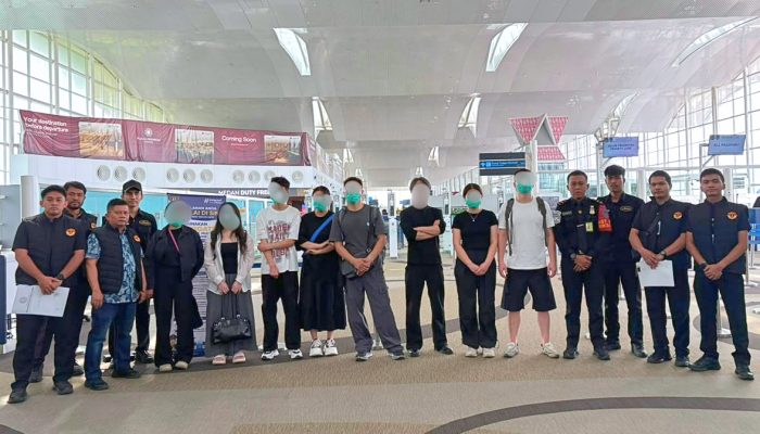 Kerja Fotografer, Editor, dan Make-Up Artist Tanpa Izin, 8 WN Tiongkok Dideportasi Imigrasi Medan