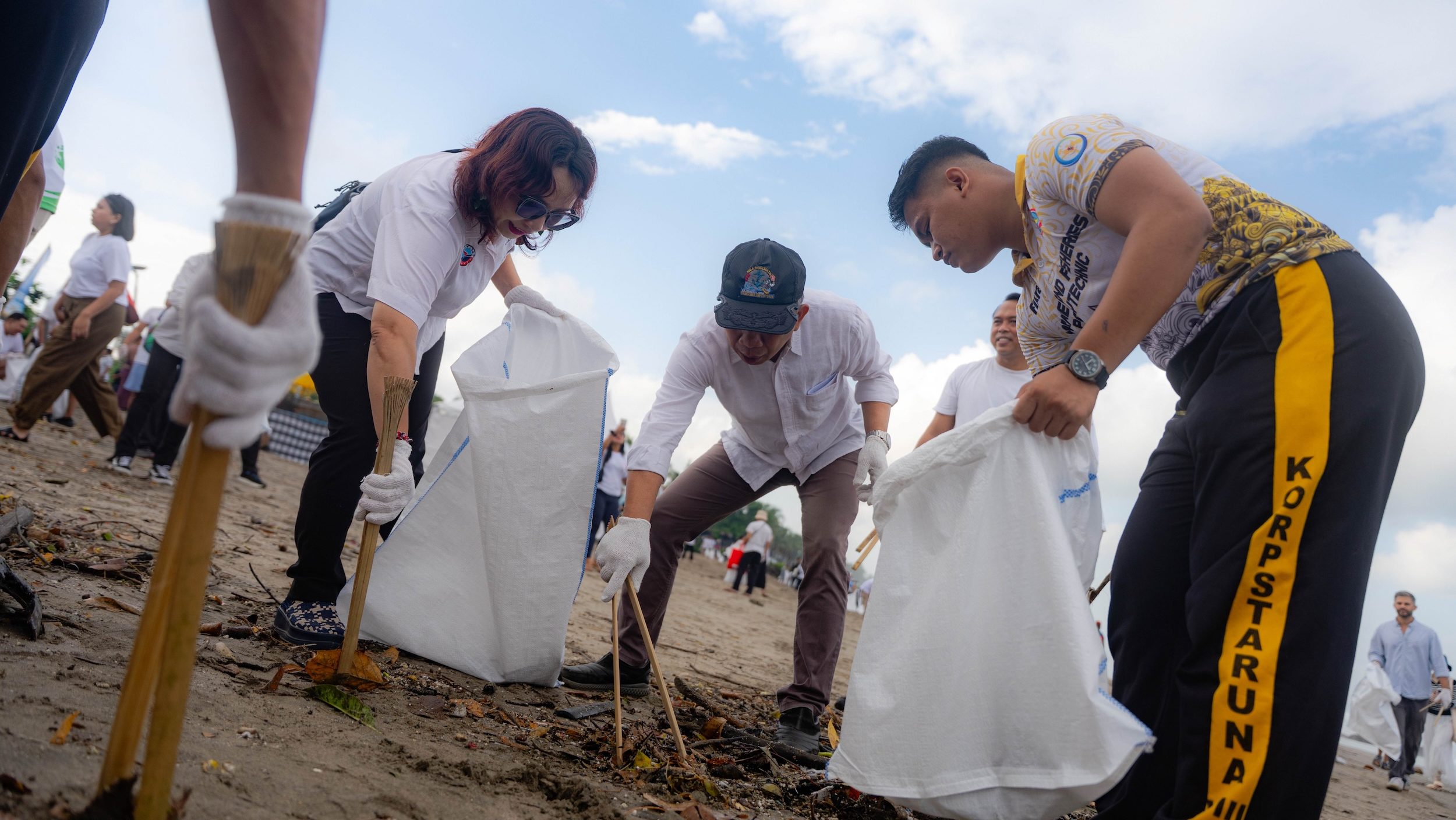 bersih pantai