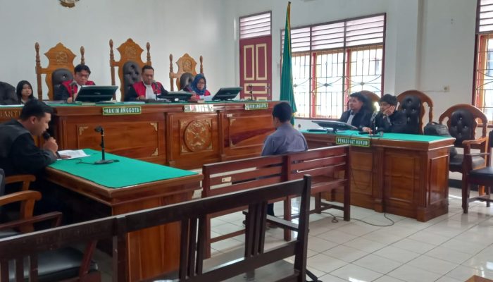 Hakim Tunda Vonis Eks GM ICON+ Sumbagut dalam Perkara Korupsi ISP Taput