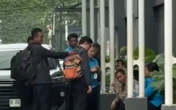 Suasana Kantor BGN digeledah Kejagung saat penyidik melakukan penggeledahan di kantor Badan Gizi Nasional Jakarta.