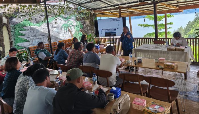 HPI Latih Pemandu Wisata Geopark Jalankan Etika dalam Profesi Memandu Turis di Lapangan