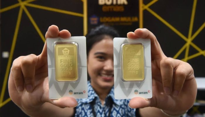 Harga Emas Antam Rontok Rp20 Ribu Dibanderol Rp2.713.000 per Gram