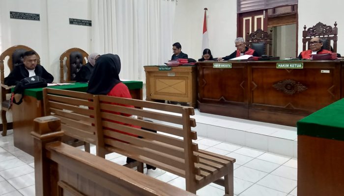Wanita Muda Pembuang Jasad Bayi Dalam Kardus Mulai Diadili di PN Medan