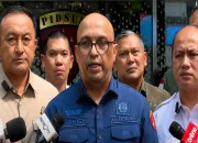Direktur Penyidikan Jampidsus Kejaksaan Agung, Syarief Sulaeman Nahdi, menyampaikan keterangan pers mengenai penetapan tersangka dalam kasus dugaan korupsi Program Makan Bergizi Gratis (MBG).
